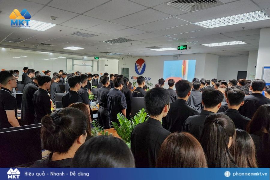 Lễ chào cờ đặc biệt của Phần mềm MKT: Tưởng nhớ Tổng Bí thư Nguyễn Phú Trọng