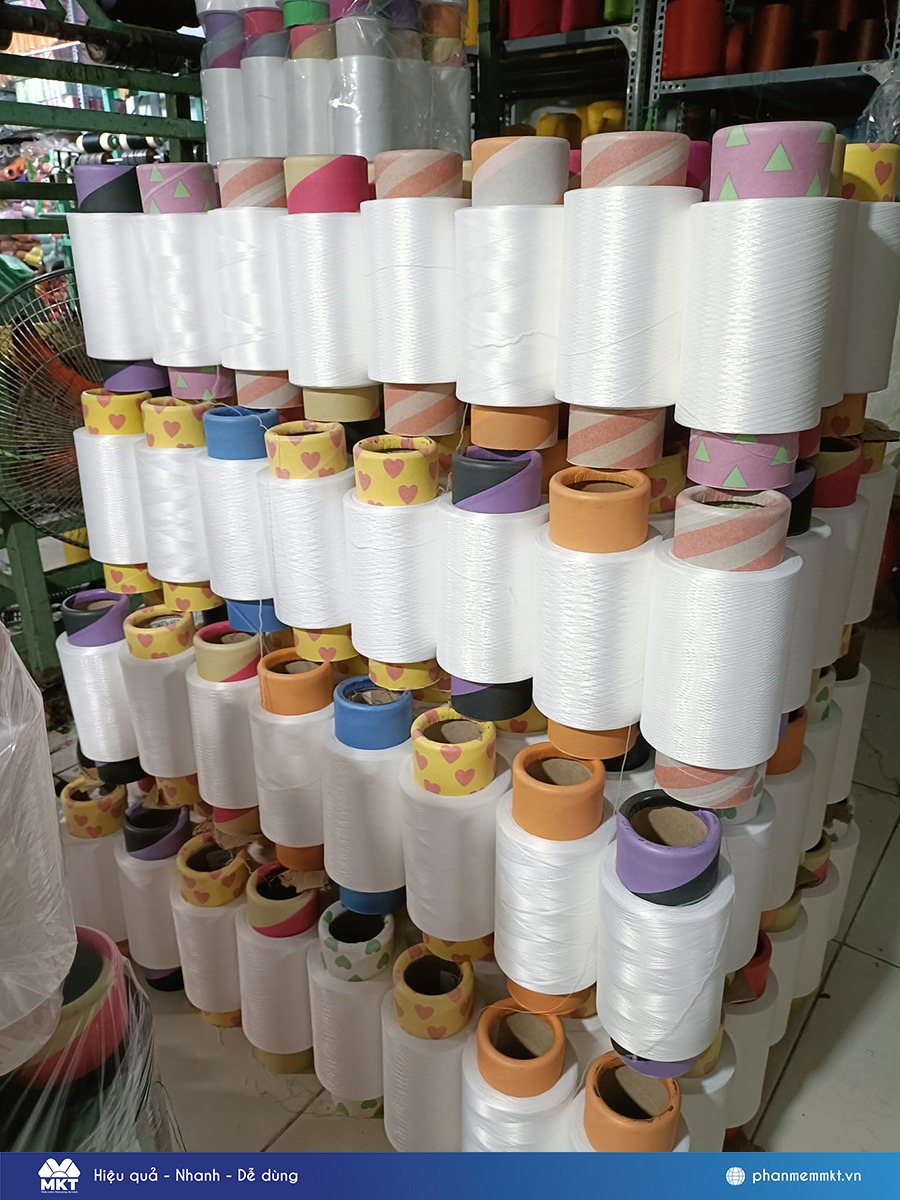 Các sản phẩm chỉ may vắt sổ tại cửa hàng